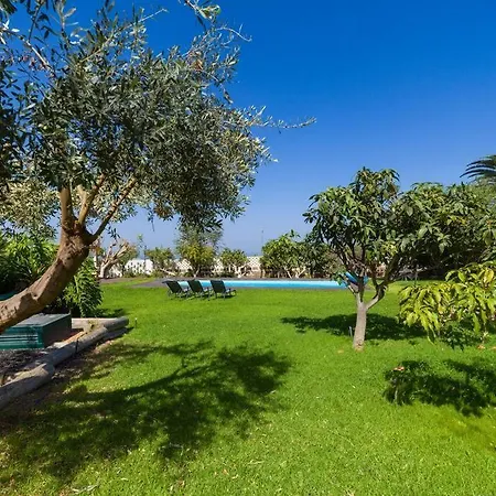 With Pool And Sea Views In Banana Plantation By Canaryscape Villa