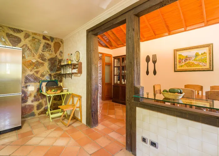 With Pool And Sea Views In Banana Plantation By Canaryscape Villa